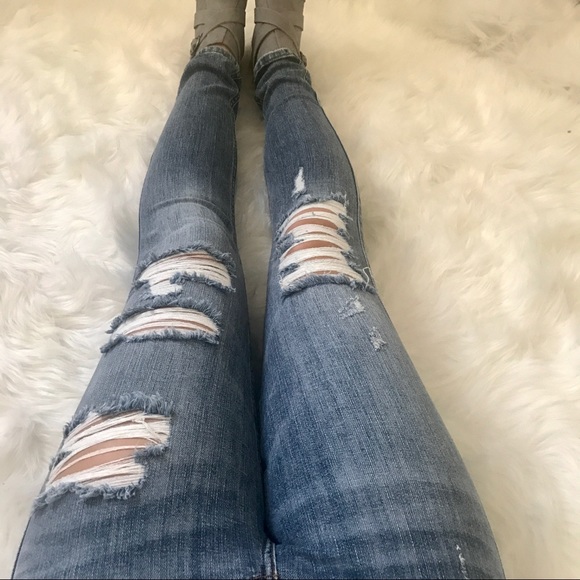 Destructed Skinny Jean - Picture 5 of 7